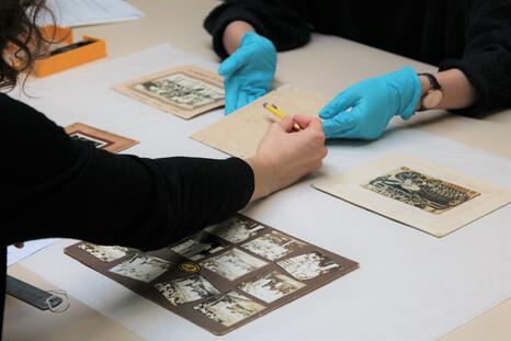 Atelier de restauration des photographies et images numériques, photo de Marie-Laure Maignez, 2019 Atelier de restauration des photographies et images numériques, photo de Marie-Laure Maignez, 2019