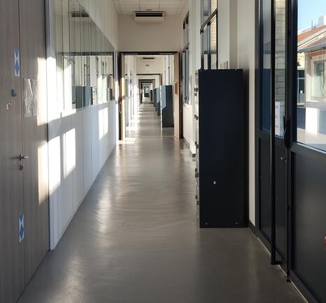 Couloir des ateliers, Aubervilliers - Photo : INP Couloir des ateliers, Aubervilliers - Photo : INP