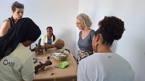 Chantier des collections au Musée ethnographique Alexandre Sènou Adande de Porto-Novo - Photo Frédérique Vincent Chantier des collections au Musée ethnographique Alexandre Sènou Adande de Porto-Novo - Photo Frédérique Vincent