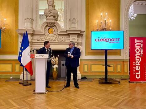 Rencontre avec le maire Olivier Bianchi et ses équipes culture à l’hôtel de ville - Photo : Emilia Philippot / INP