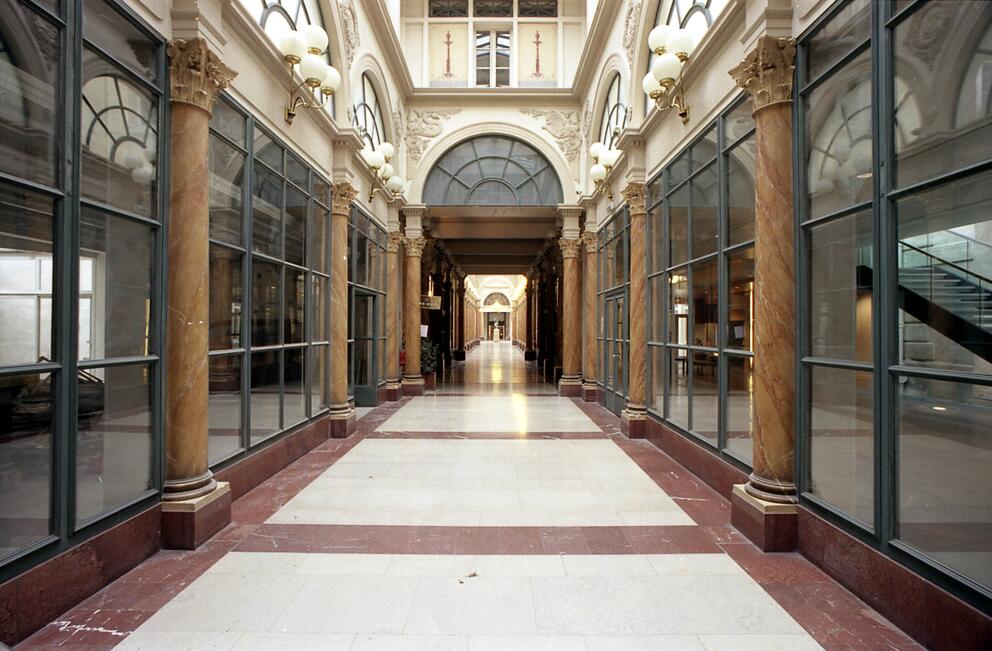 Galerie Colbert, photo de Philippe Maffre, 2022 Galerie Colbert, photo de Philippe Maffre, 2022
