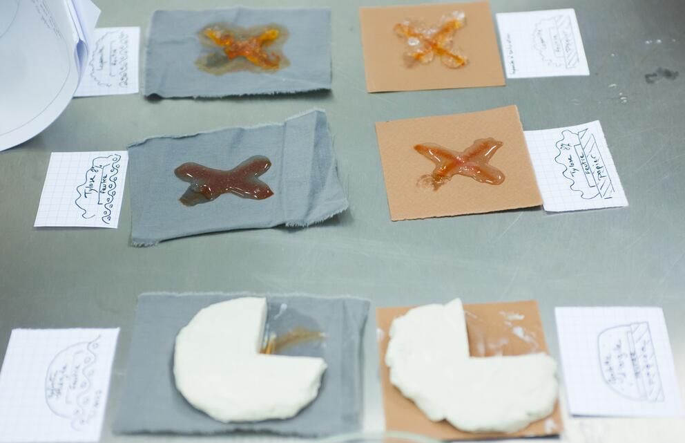 Formation continue sur les argiles en conservation-restauration, photo d'Angèle Dequier, 2019 Formation continue sur les argiles en conservation-restauration, photo d'Angèle Dequier, 2019