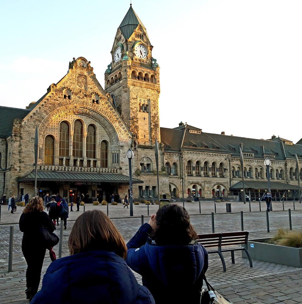 Les élèves conservateurs découvrent gare de Metz - Photo : Daniel Perrier / Inp