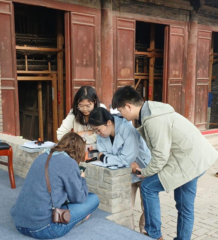 Claudia Sindaco et les professionnels du patrimoine chinois - Photo : Pauline Chassaing / INP
