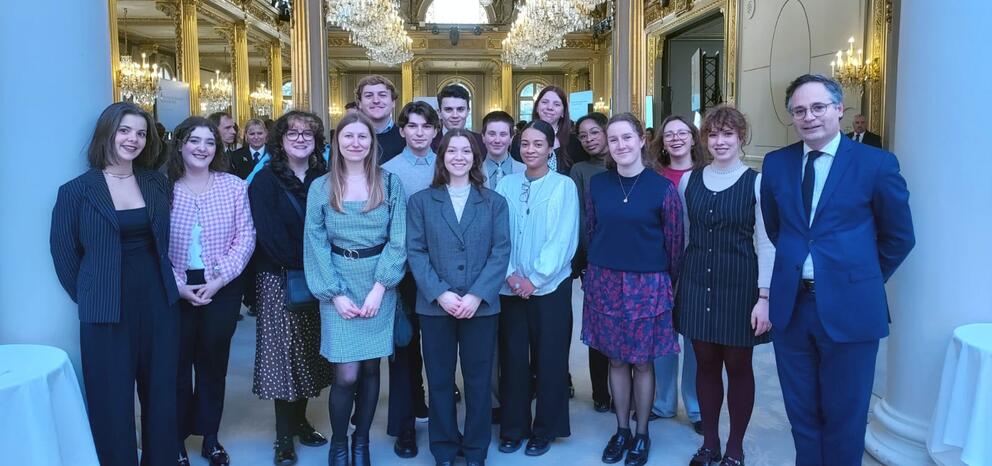 Les élèves de la Prépa Talents et Charles Personnaz, directeur de l'INP - Photo : DR